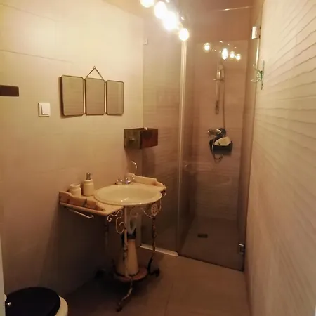 Apartment Unique Stylish House In Beautiful Graca Lisbon