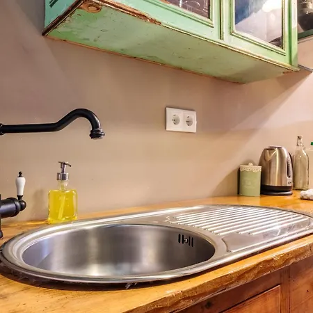 Unique Stylish House In Beautiful Graca Διαμέρισμα *